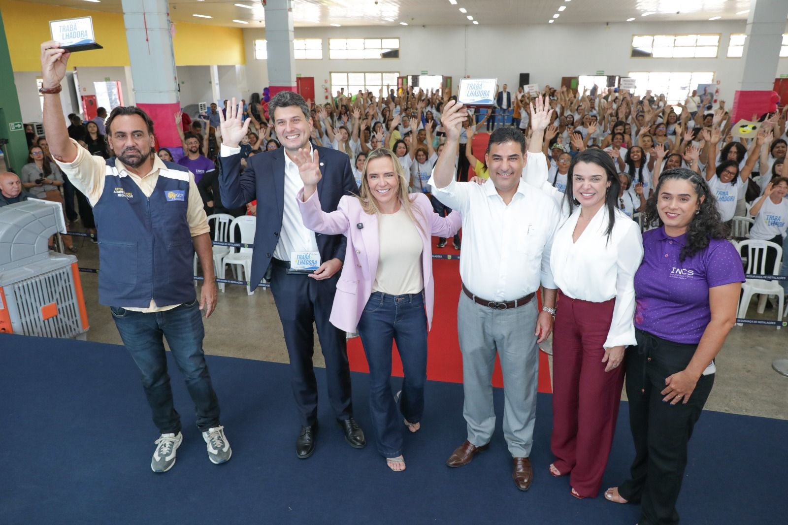 Jornada da Mulher Trabalhadora certifica mais de 300 alunas em cursos profissionalizantes