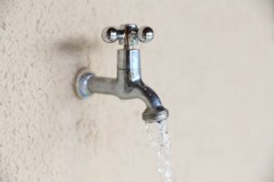 Manutenção pode afetar abastecimento de água no Jardins Mangueiral nesta quinta (23)