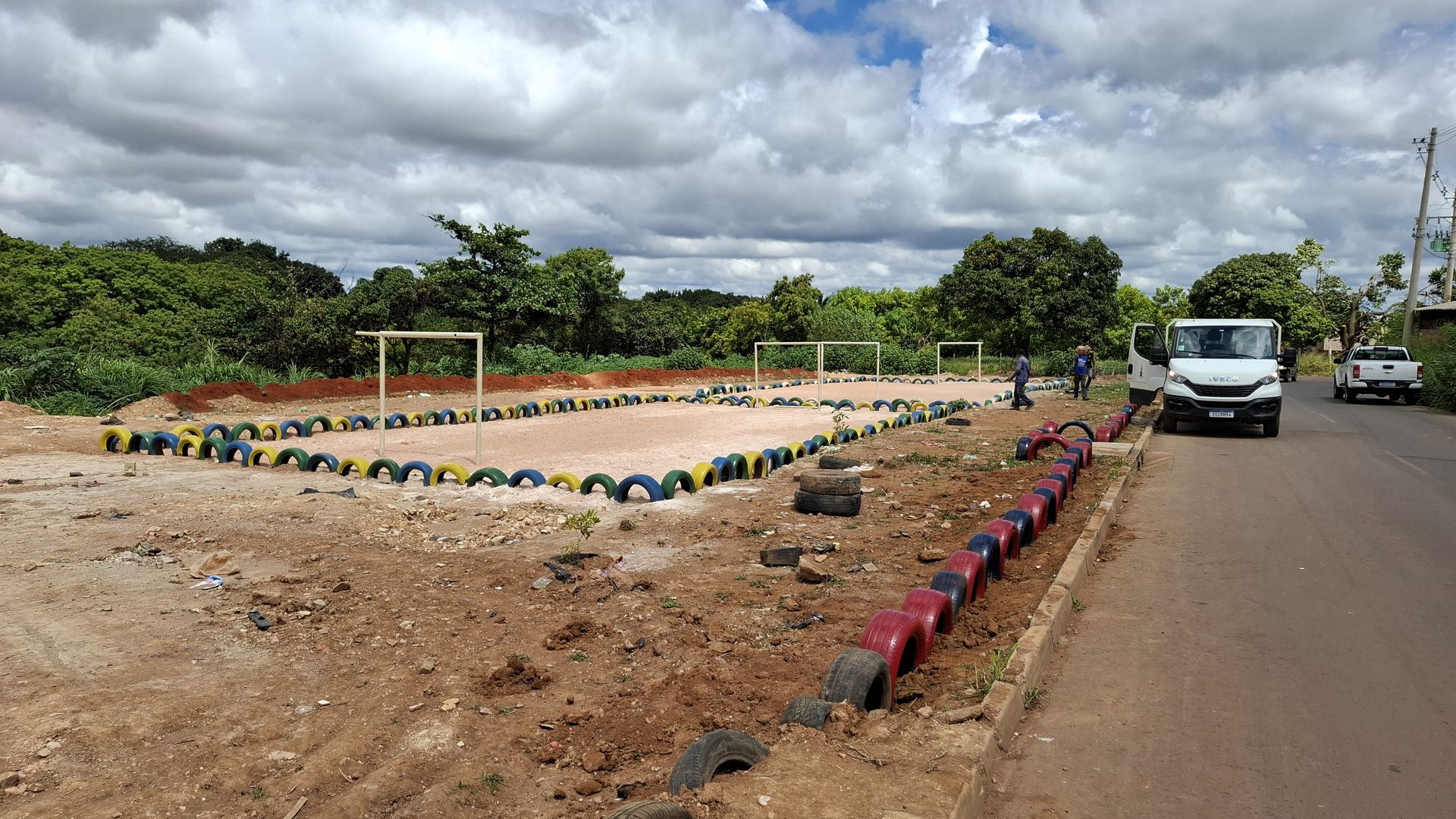 Mutirão transforma antigo lixão em local de lazer no Sol Nascente