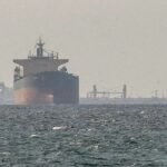 Navios ligados ao Irã conduzem tráfego pelo Estreito de Ormuz