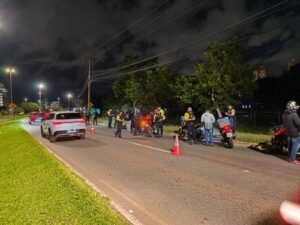 Operação Sossego autua 15 motociclistas em Samambaia