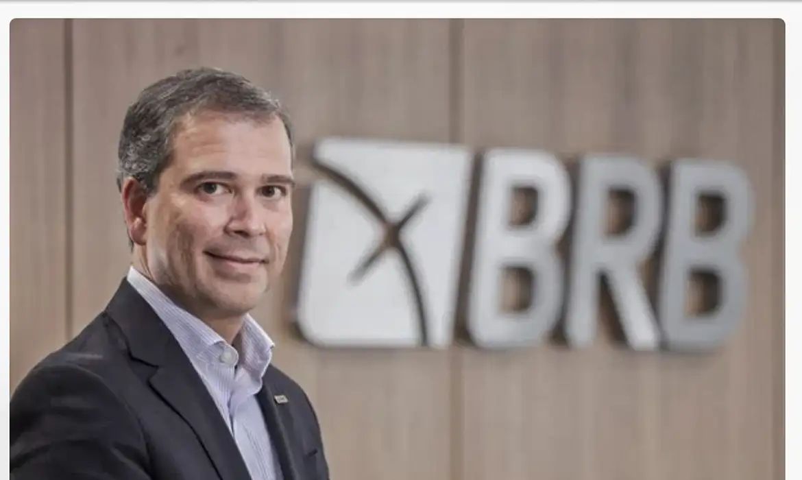 PF prende ex-presidente do BRB citado no caso do Banco Master