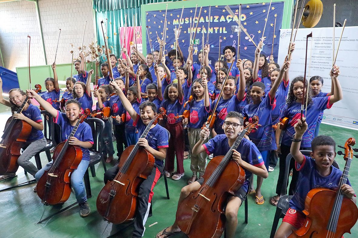 Projeto Em-canto & Em-cordas, na Estrutural, celebra dois anos unindo música e solidariedade