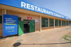 Restaurantes comunitários terão moqueca de peixe no almoço da Sexta-feira de Paixão