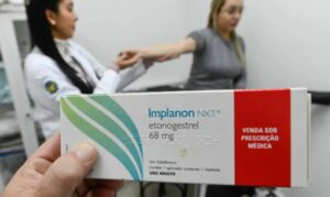 SUS qualifica profissionais para ampliar oferta de implantes hormonais