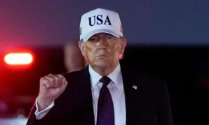 Trump critica Leão XIV e diz que ele é "terrível em política externa"