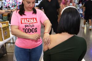 Vacinação contra gripe, sarampo e febre amarela ocorre em 52 pontos do DF neste sábado (25)