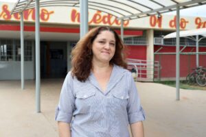 A trajetória vitoriosa de uma merendeira que hoje é gestora de uma escola pública do DF