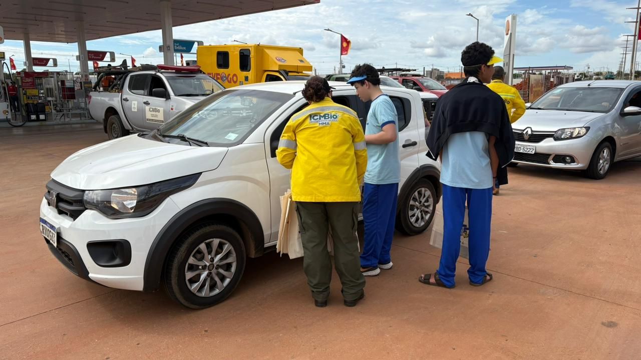 Blitz educativa reforça prevenção aos incêndios florestais no Riacho Fundo II