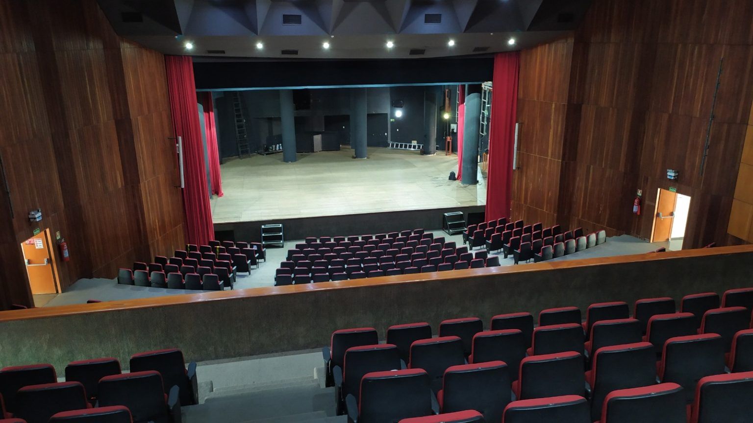 Cinema, comédia e rock movimentam espaços culturais