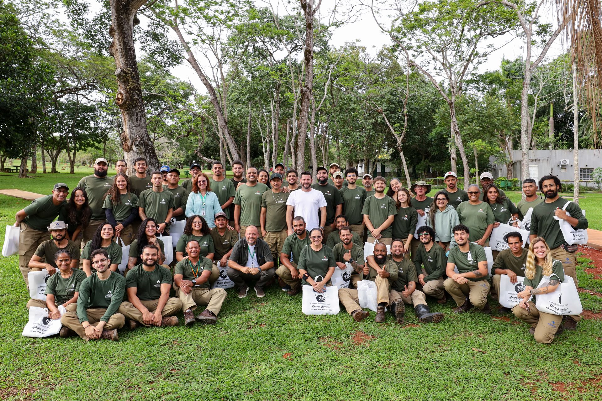 Conheça a dupla vencedora do Concurso de Tratadores do Zoológico de Brasília