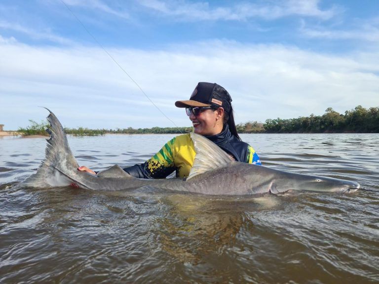Documentário ‘Mulheres da pesca no Araguaia’ estreia em Goiânia