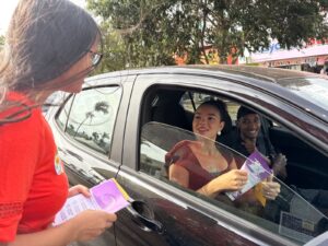 Em ação do Maio Laranja, Centro de Referência da Mulher realiza busca ativa no Recanto das Emas