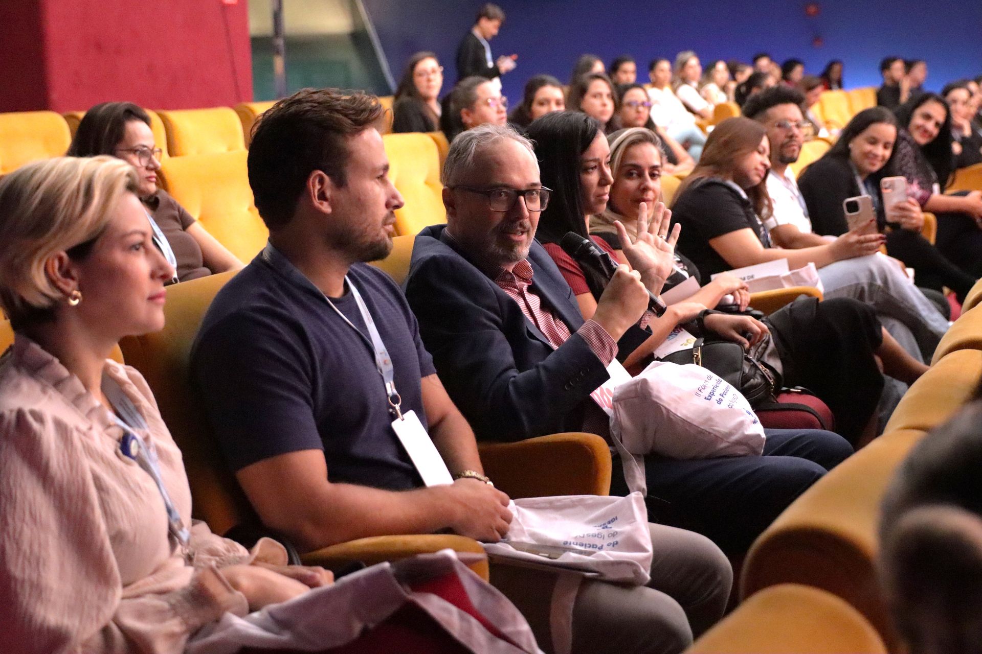 Fórum debate humanização e empatia no atendimento em saúde