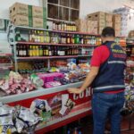 Procon apreende mais de 300 produtos vencidos em supermercado de Palmeiras de Goiás