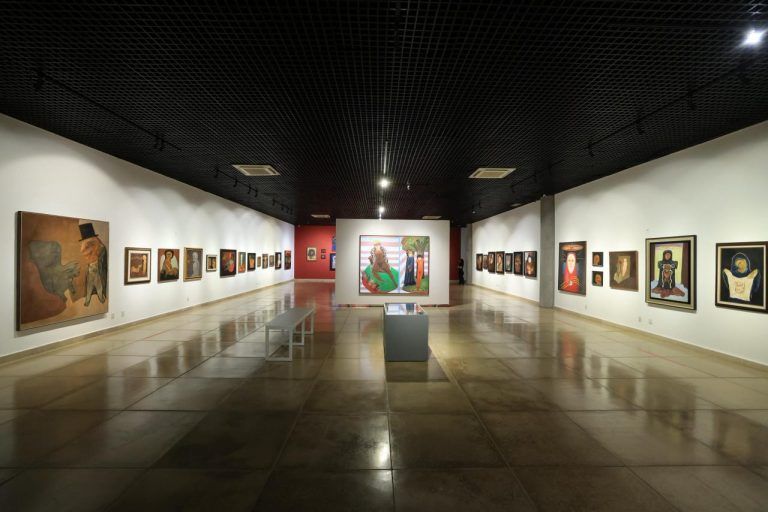 Produção artística goiana ganha destaque na abertura da exposição “4 Mestres da Arte”