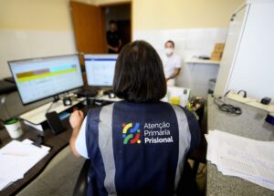 Profissionais de saúde iniciam residência na Papuda