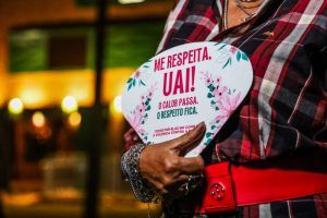 Protocolo Todos por Elas conscientiza público da Pecuária de Goiânia sobre violência contra a mulher