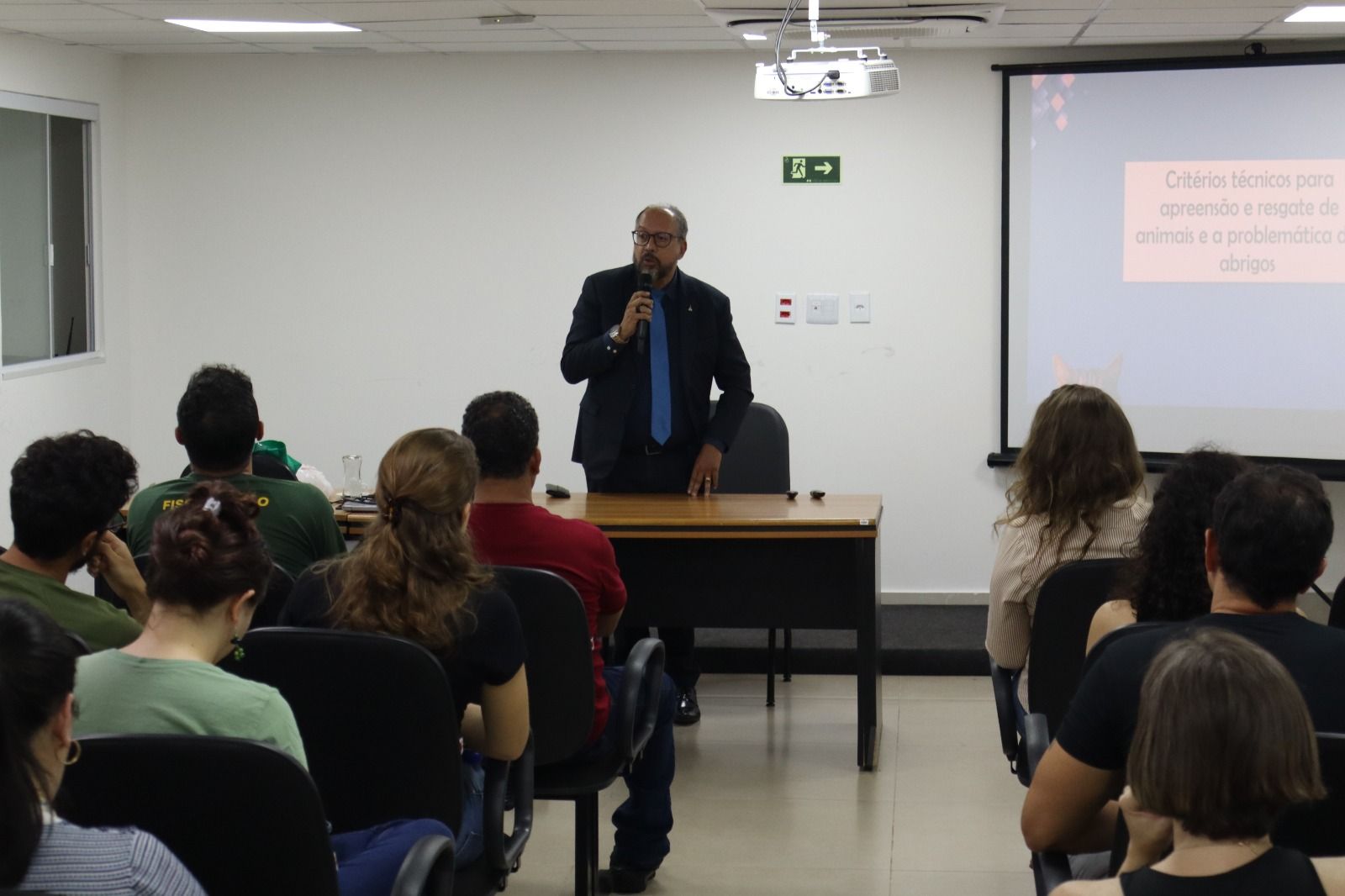 Seminário discute maus-tratos a animais