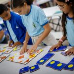 Água Mineral ganha bancos com azulejos inspirados em desenhos de estudantes