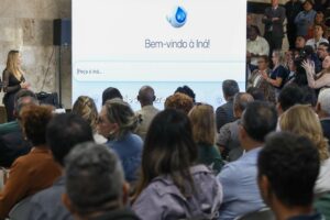 Caesb lança Iná, inteligência artificial pioneira no país para atendimento ao cidadão