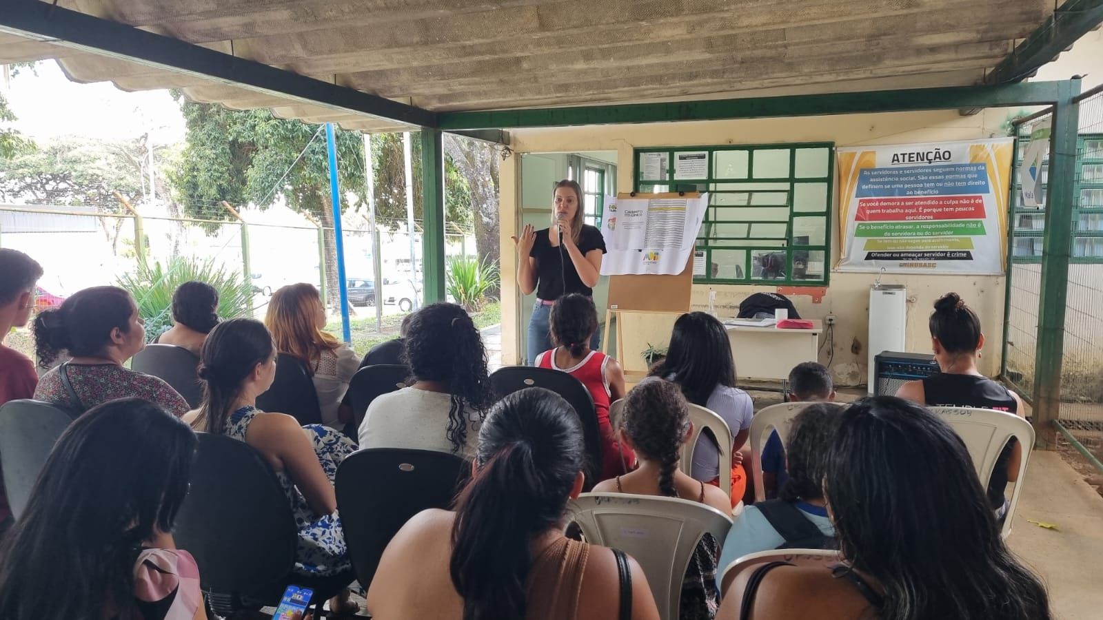 Cras Sobradinho qualifica atendimento com famílias para evitar bloqueios em benefícios