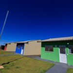 Entrega de casas a custo zero beneficia 50 famílias em Mineiros