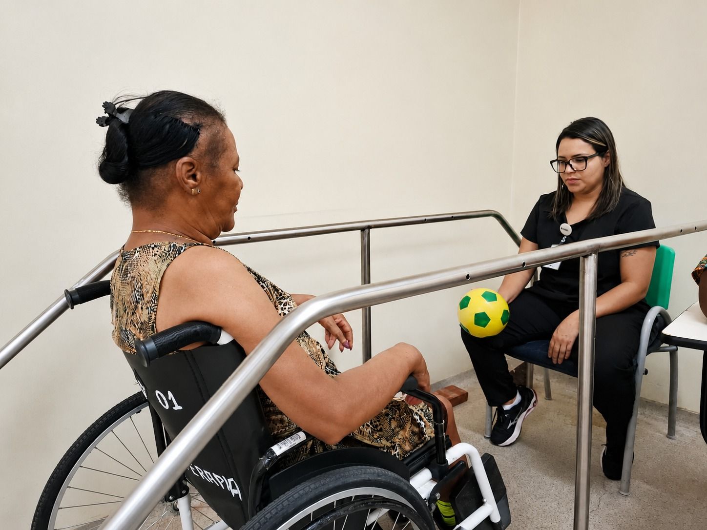 Fisioterapia especializada ajuda pacientes a recuperar autonomia após AVC