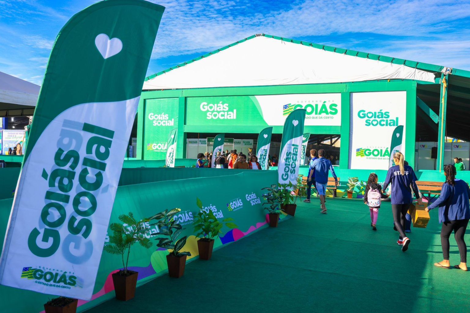 Goiás Social atende a população de Valparaíso