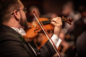 Orquestra Filarmônica de Goiás encerra semestre com concerto gratuito