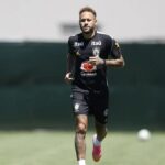 Para "otimizar" recuperação, Neymar está fora do jogo contra o Haiti