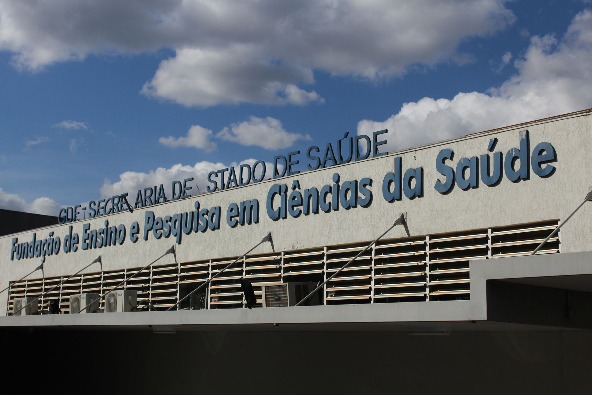 Publicadas diretrizes da Fepecs para fortalecer produção científica no DF