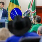 Regulariza Campo entrega 500º título a produtores rurais