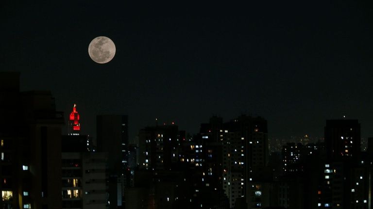 A Terra terá uma segunda lua? A ciência explica