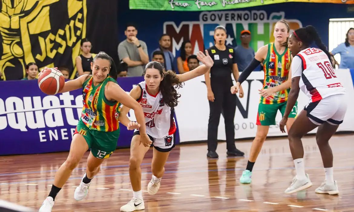 Basquete Feminino: TV Brasil transmite neste domingo semifinal da LBF