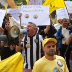 Camêlos protestam contra programa da prefeitura no Rio
