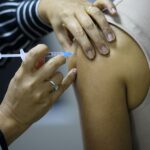 Campanha de multivacinação vai a shopping neste sábado (25)