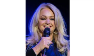 Cantora Bonnie Tyler morre aos 75 anos