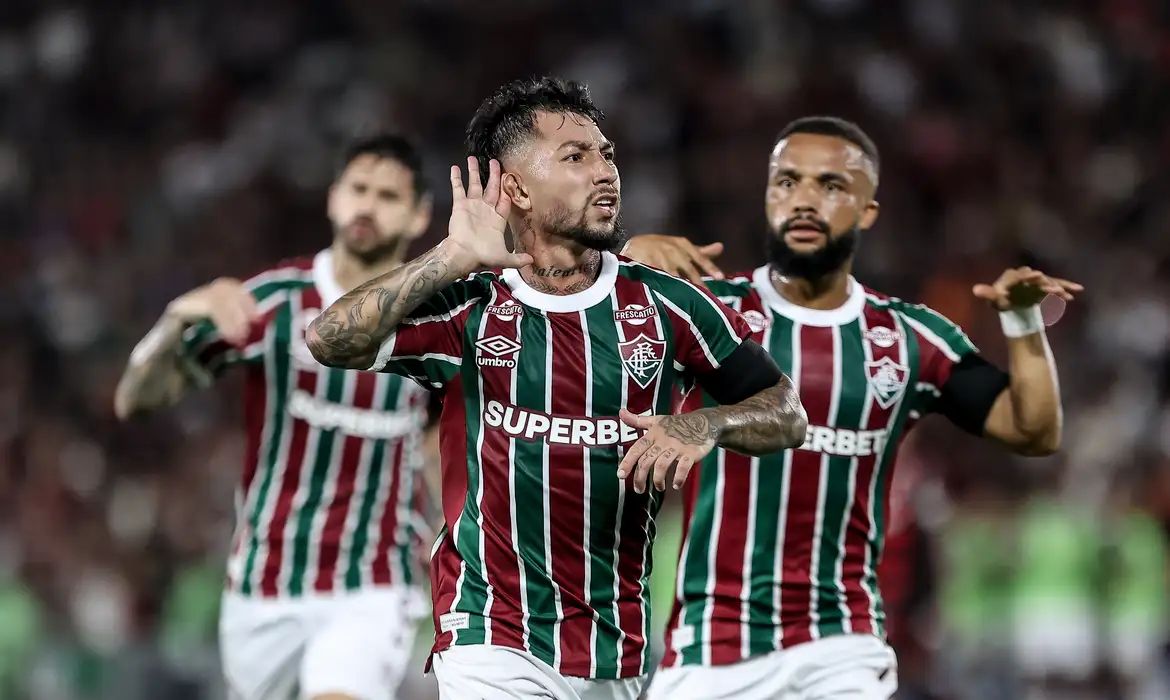 Confusão no Maracanã e "freguesia" gaúcha marcam noite de Brasileirão