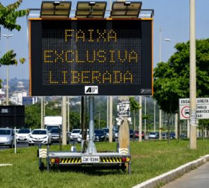 Faixa exclusiva da EPNB é liberada temporariamente para tráfego geral de veículos