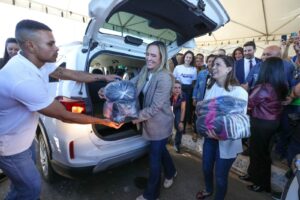 GDF promove drive-thru solidário para arrecadação de agasalhos