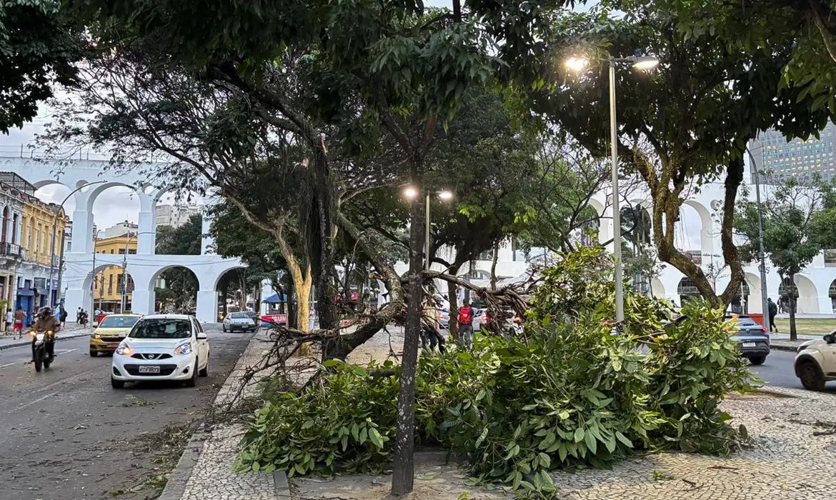 Meteorologistas dizem que não é possível associar ventanias ao El Niño