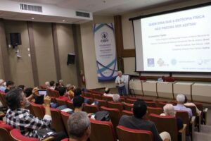 Pesquisador de unidade vinculada acumula prêmios internacionais em física