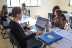 Saiba como se registrar e acessar programas assistenciais
