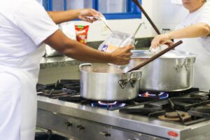 Agências do trabalhador oferecem 1.517 vagas nesta terça-feira (11)