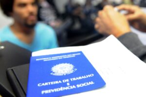 Agências do trabalhador oferecem mais de 1,4 mil vagas de emprego nesta quinta-feira (20)