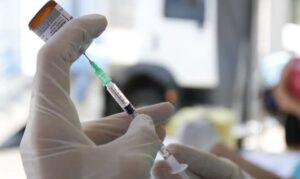 Campanha contra sarampo vacinou 280 mil pessoas em SP em uma semana