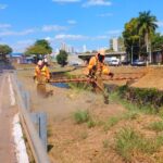 Comurg realiza limpeza preventiva em 14km do Córrego Botafogo