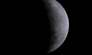 Eclipse parcial da Lua nesta quinta-feira será visto em todo o Brasil