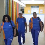 Educação de jovens e adultos da Prefeitura transforma trajetória de família que voltou a estudar na mesma sala